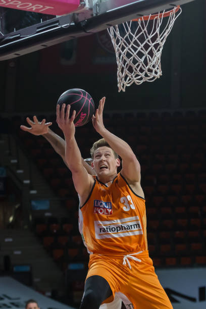 成自由转会 成自由转会