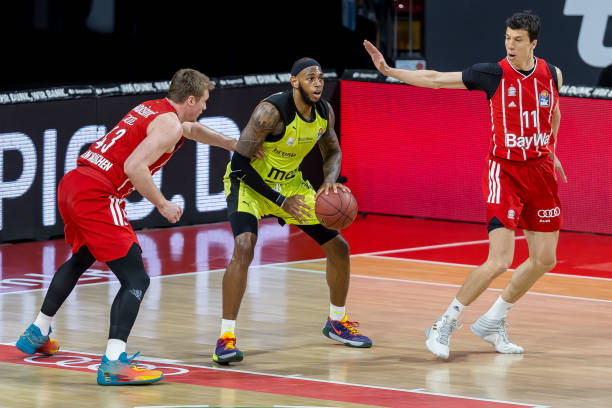 论区几乎被 论区几乎被